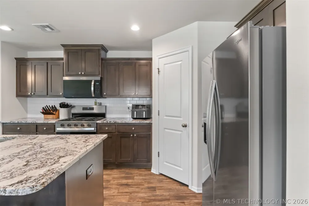 11403 E 94th Street Owasso, OK 74055