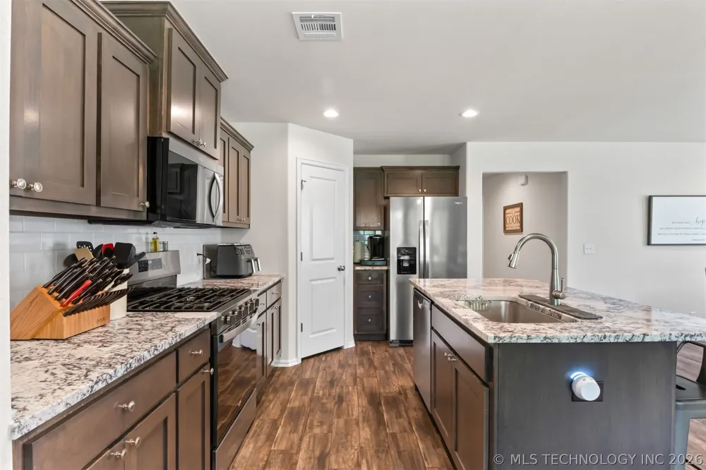 11403 E 94th Street Owasso, OK 74055