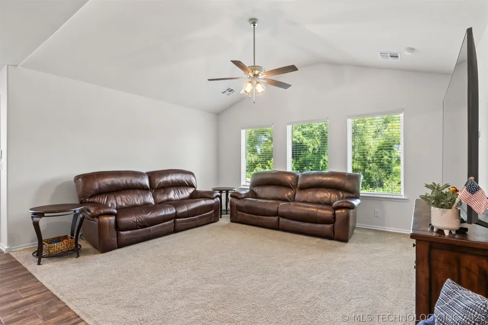 11403 E 94th Street Owasso, OK 74055