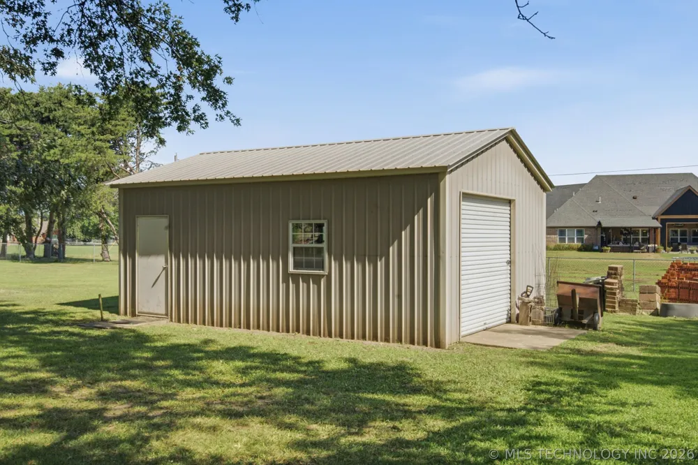 16403 E 89th Street Owasso, OK 74055