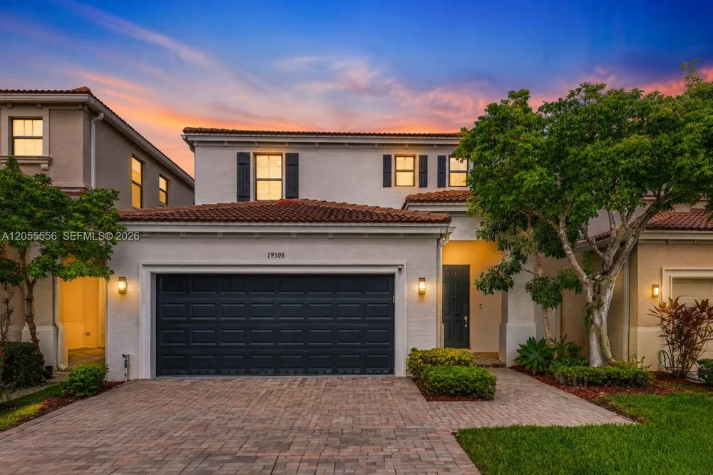19308 NE 8th Ct Miami, FL 33179
