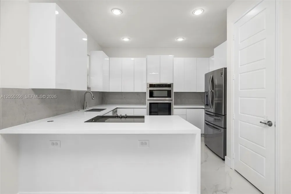 19308 NE 8th Ct Miami, FL 33179