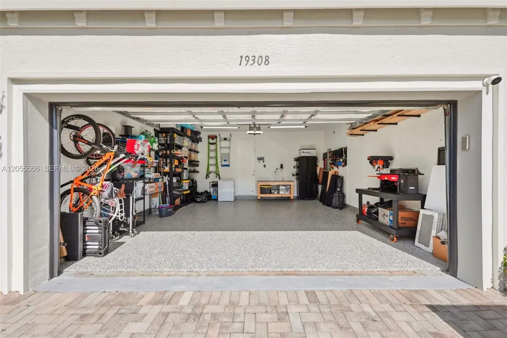 19308 NE 8th Ct Miami, FL 33179