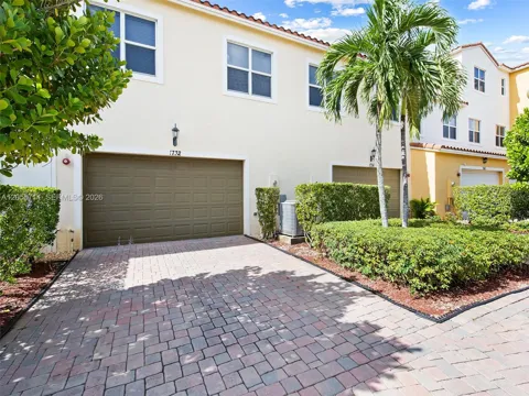 1732 NW 124th Pl
