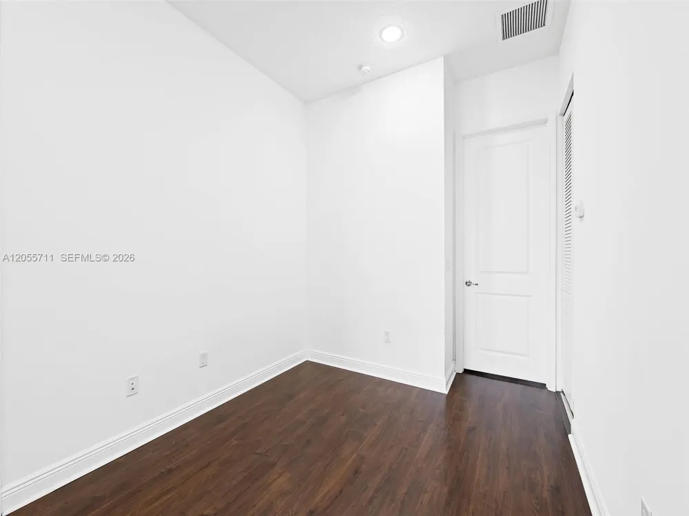 1732 NW 124th Pl Pembroke Pines, FL 33028