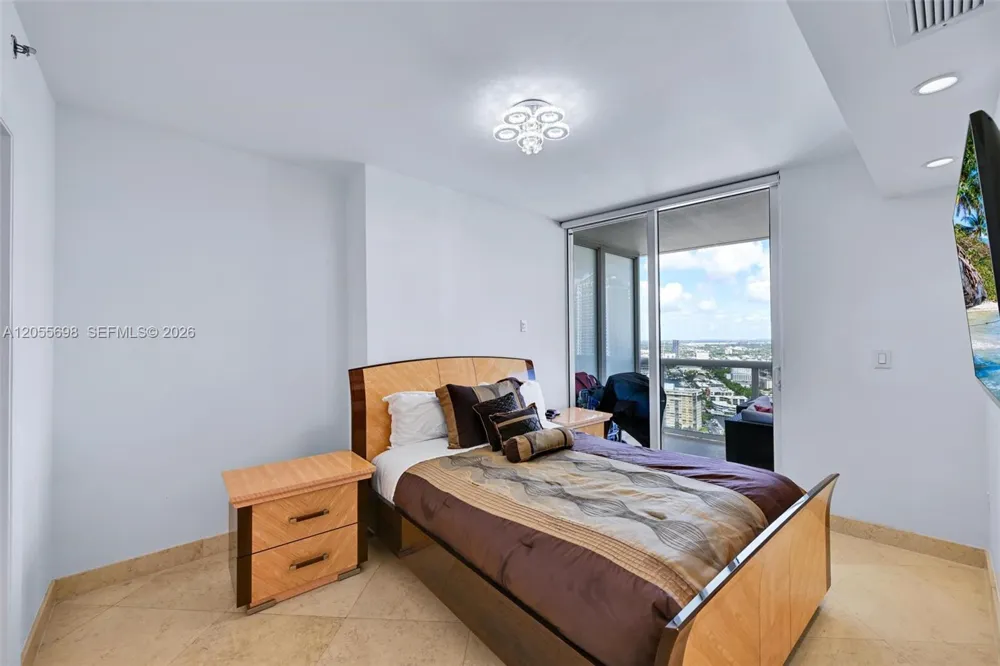 1850 S Ocean Dr #3207 Hallandale Beach, FL 33009
