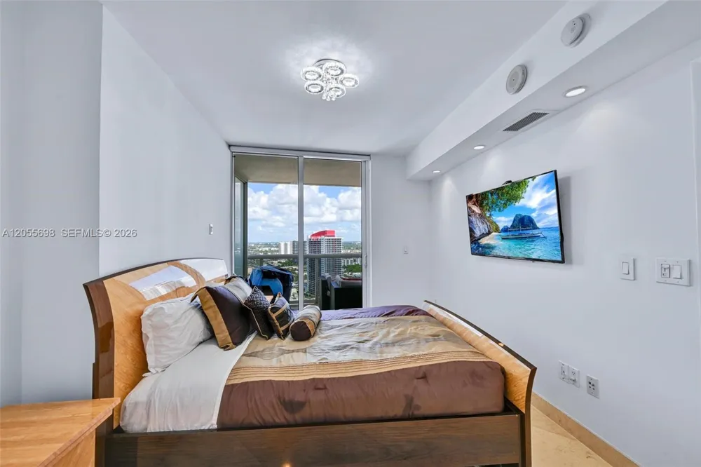1850 S Ocean Dr #3207 Hallandale Beach, FL 33009