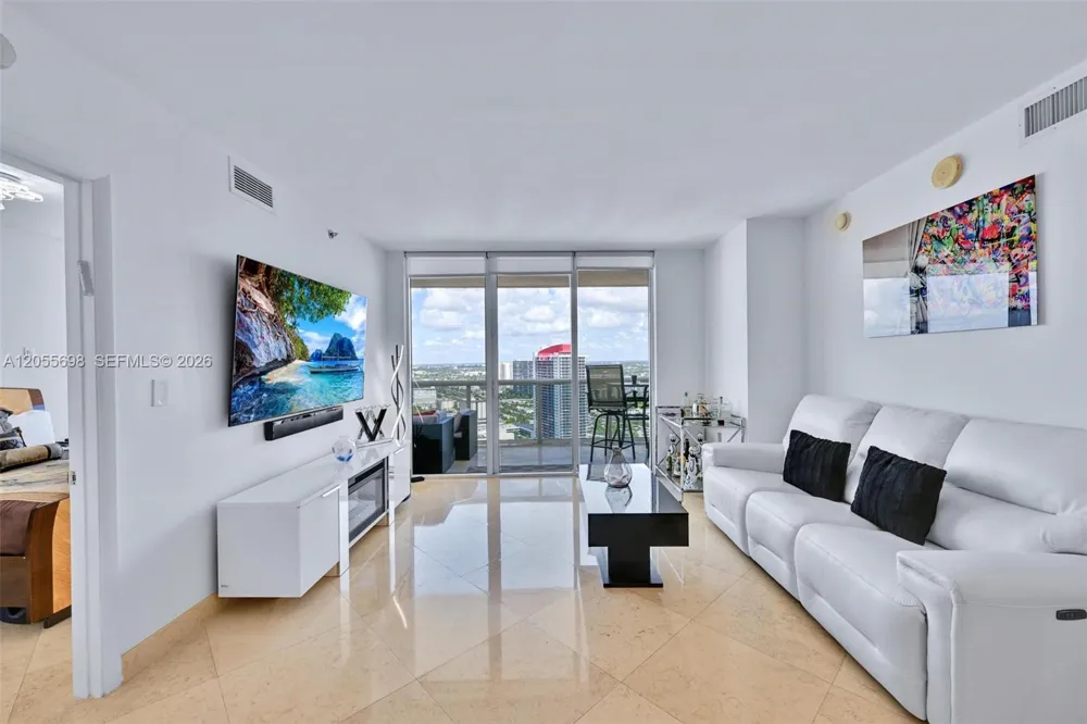 1850 S Ocean Dr #3207 Hallandale Beach, FL 33009