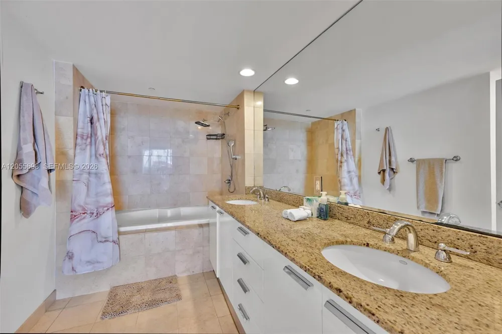 1850 S Ocean Dr #3207 Hallandale Beach, FL 33009