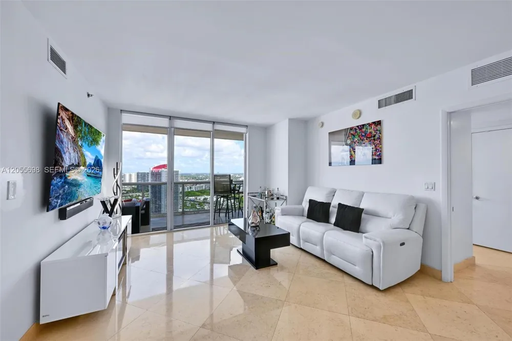 1850 S Ocean Dr #3207 Hallandale Beach, FL 33009