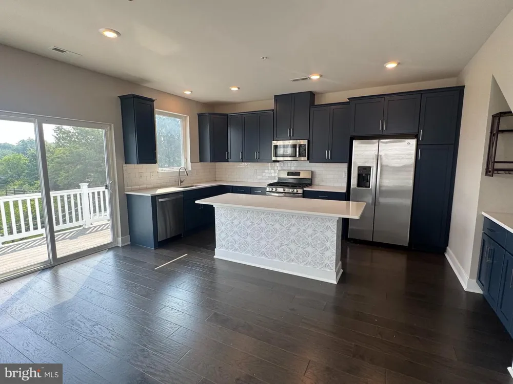 4774 FRANKLIN CIRCLE Pipersville, PA 18947