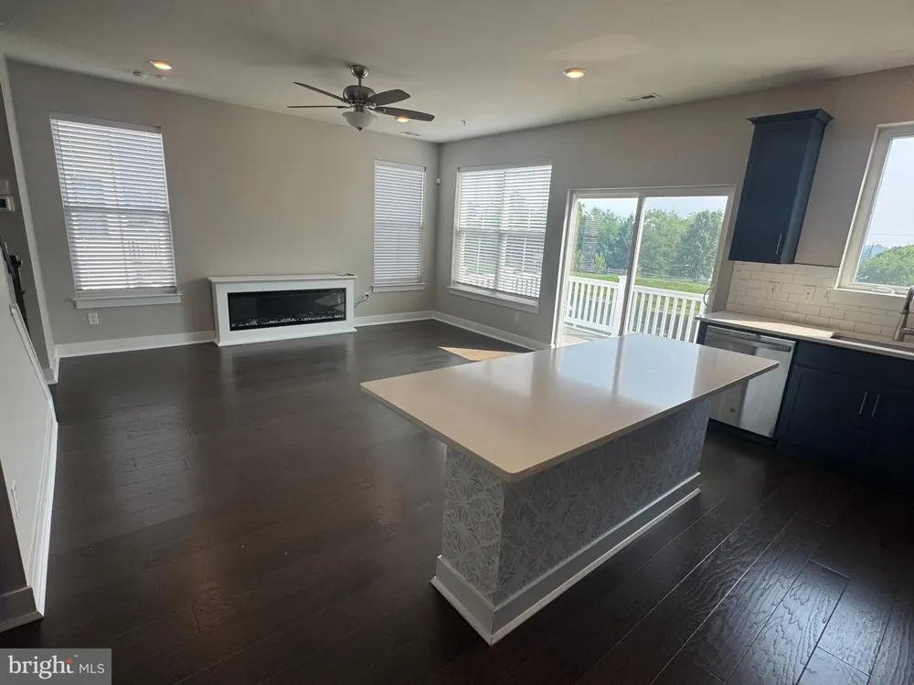 4774 FRANKLIN CIRCLE Pipersville, PA 18947