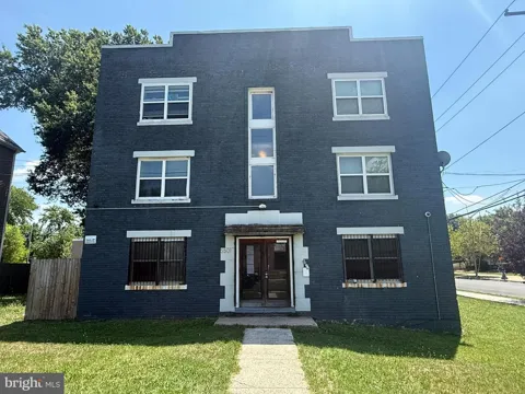 5501 FOOTE ST. NE #3