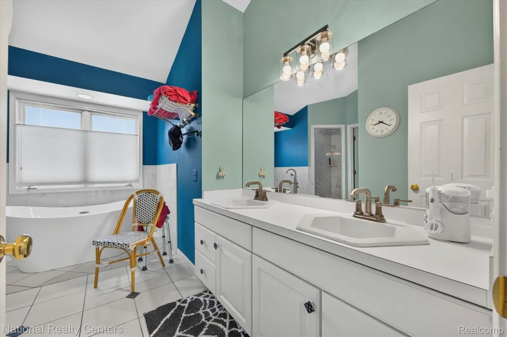 2915 Allison Lane Highland Charter Township, MI 48357
