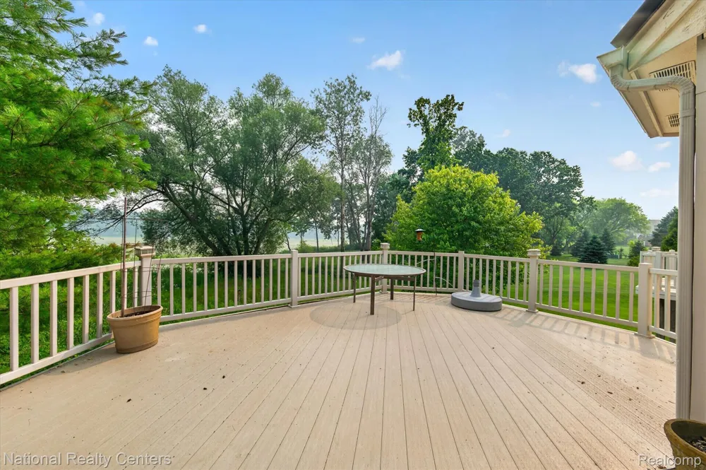 2915 Allison Lane Highland Charter Township, MI 48357