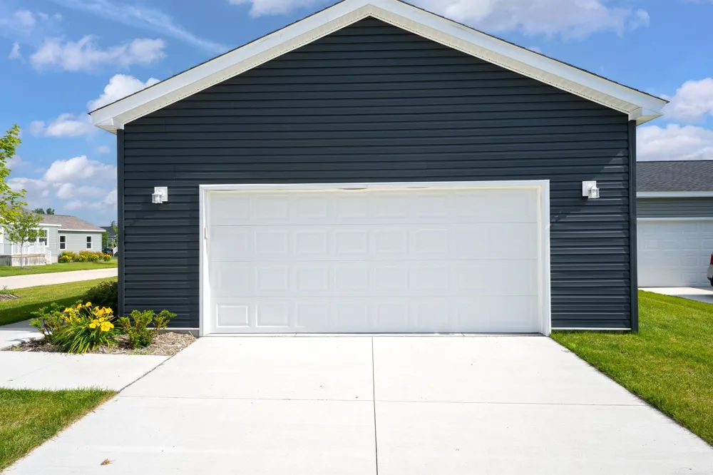 2785 Trade Winds Court Lapeer Township, MI 48446