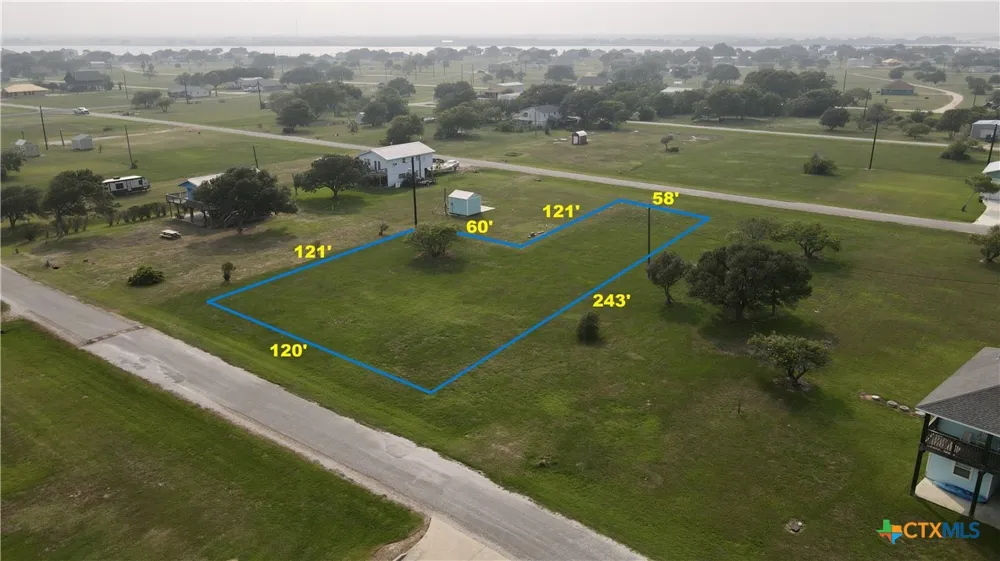 588 Bayview Drive Palacios, TX 77465