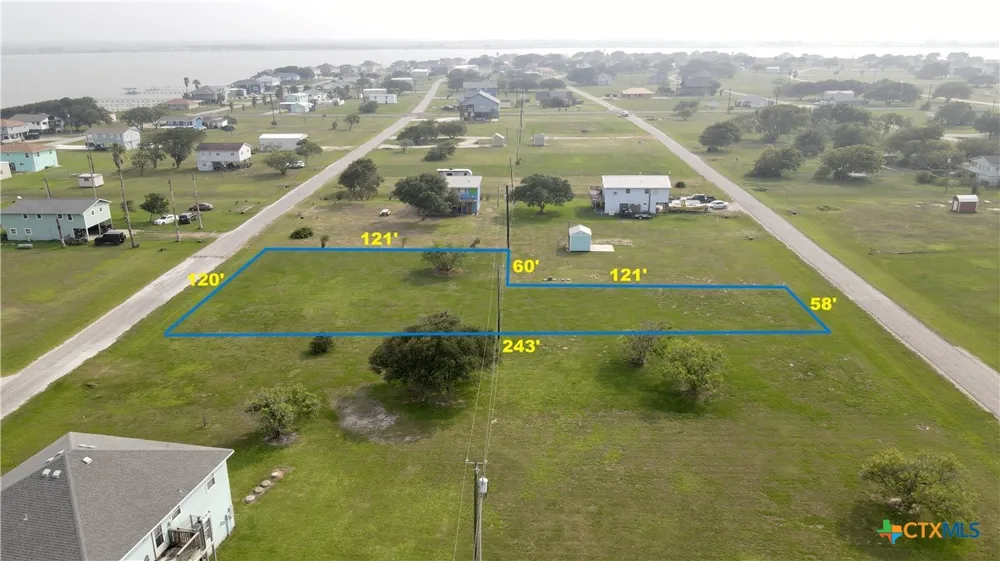 588 Bayview Drive Palacios, TX 77465