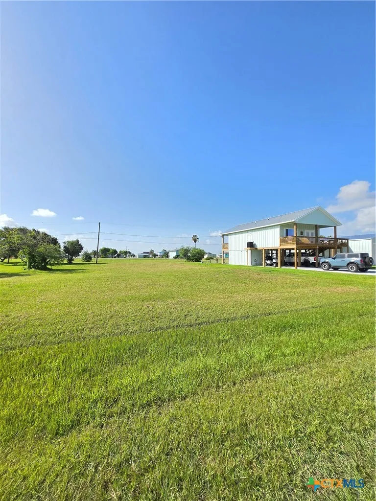 588 Bayview Drive Palacios, TX 77465