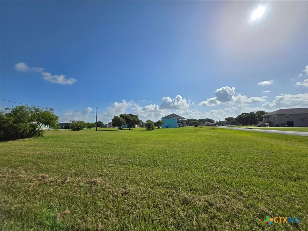 588 Bayview Drive Palacios, TX 77465