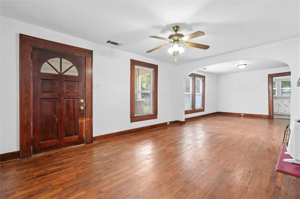 76 W Mill St Tallapoosa, GA 30176
