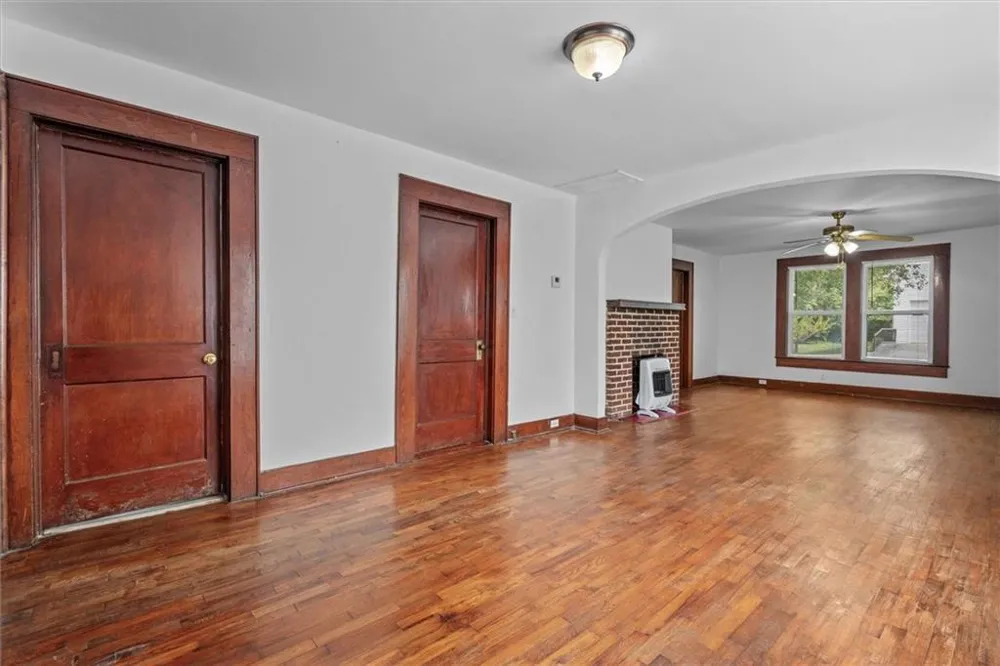 76 W Mill St Tallapoosa, GA 30176