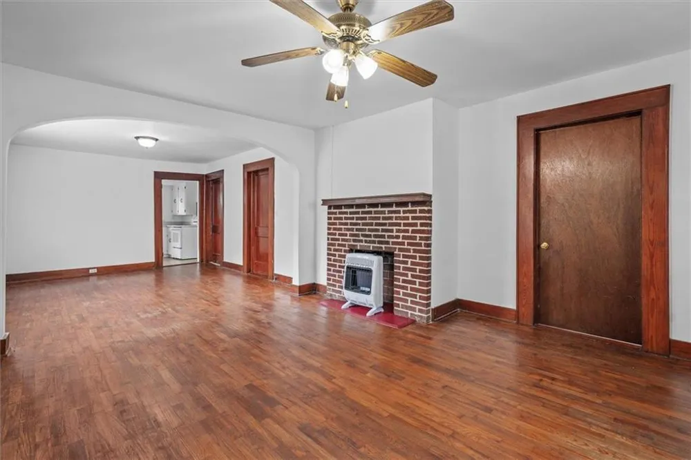 76 W Mill St Tallapoosa, GA 30176