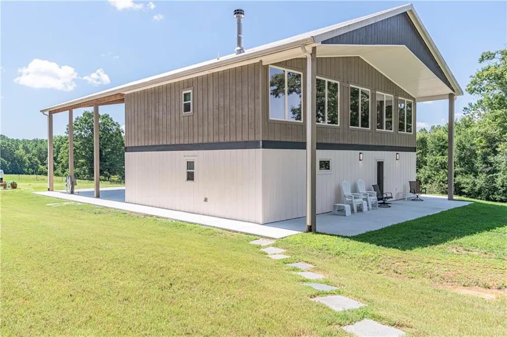 2003 Highway 323 Gillsville, GA 30543