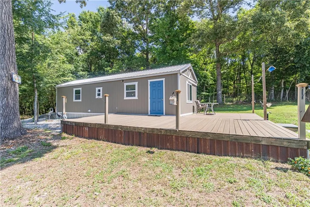 2003 Highway 323 Gillsville, GA 30543