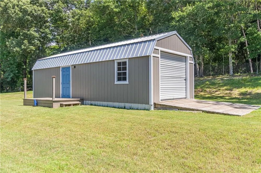 2003 Highway 323 Gillsville, GA 30543