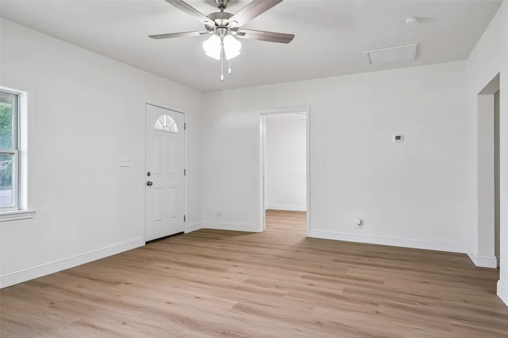 441 W Lake Street Krum, TX 76249