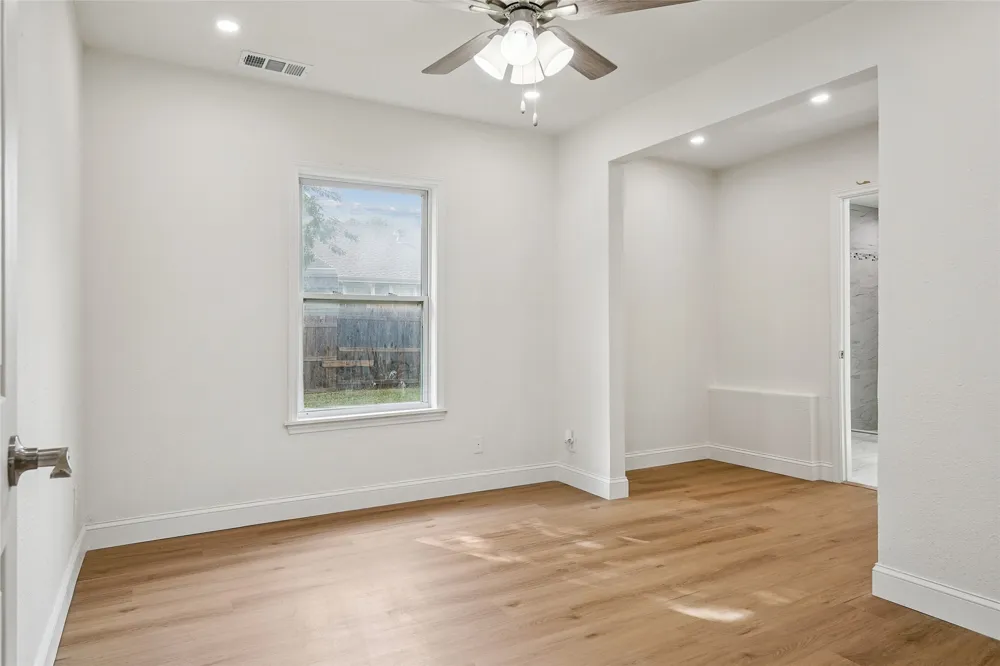 441 W Lake Street Krum, TX 76249