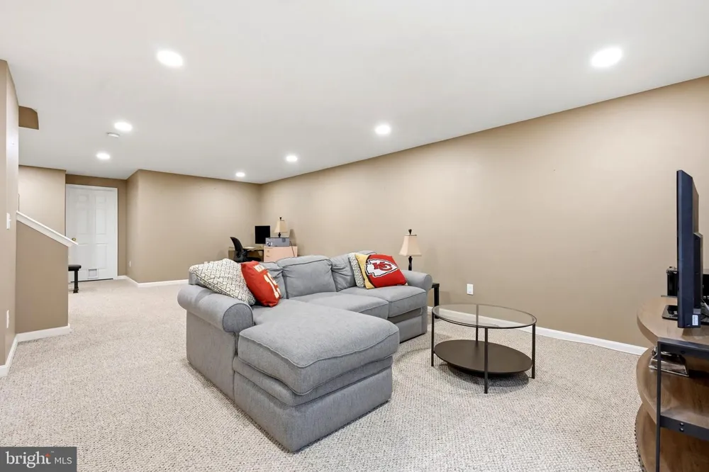 143 PENNS MANOR DRIVE Kennett Square, PA 19348