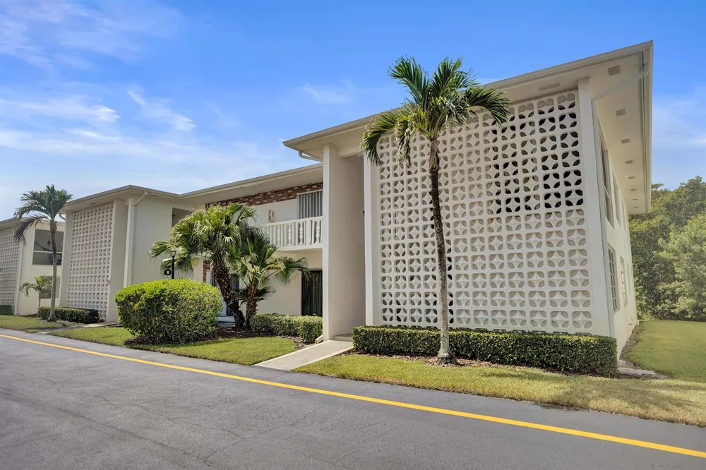 4501 S Ocean Boulevard #B3 South Palm Beach, FL 33480