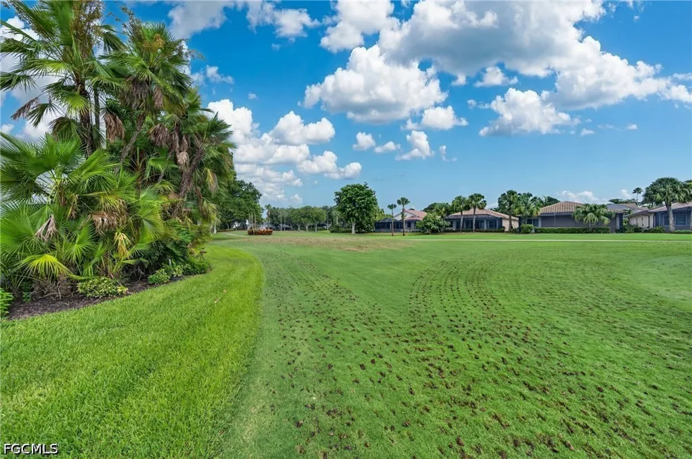 Trawler Court #102 Fort Myers, FL 33919