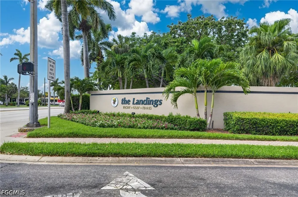 Trawler Court #102 Fort Myers, FL 33919