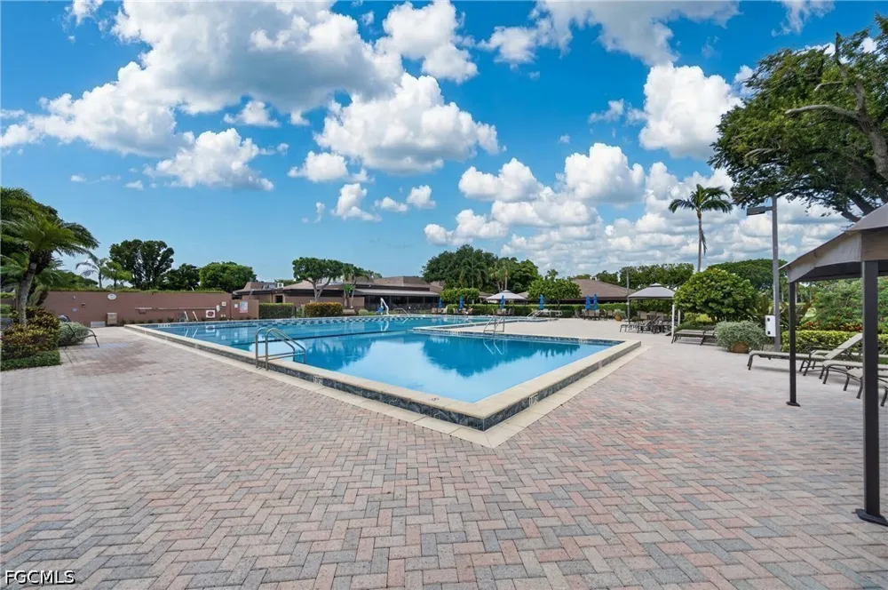 Trawler Court #102 Fort Myers, FL 33919