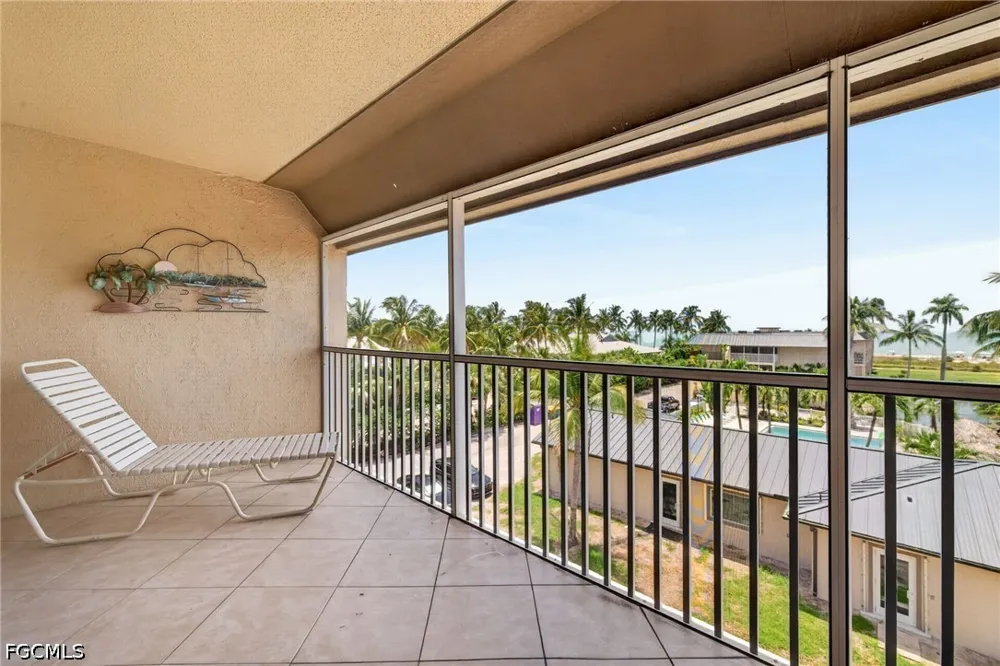 Fulgur Street #110 Sanibel, FL 33957