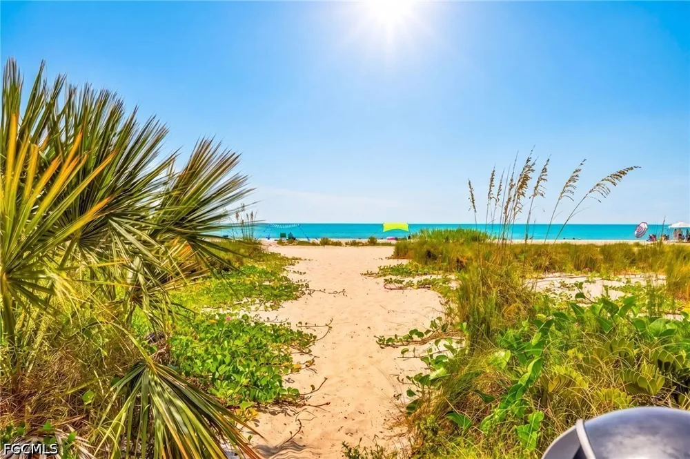 Fulgur Street #110 Sanibel, FL 33957