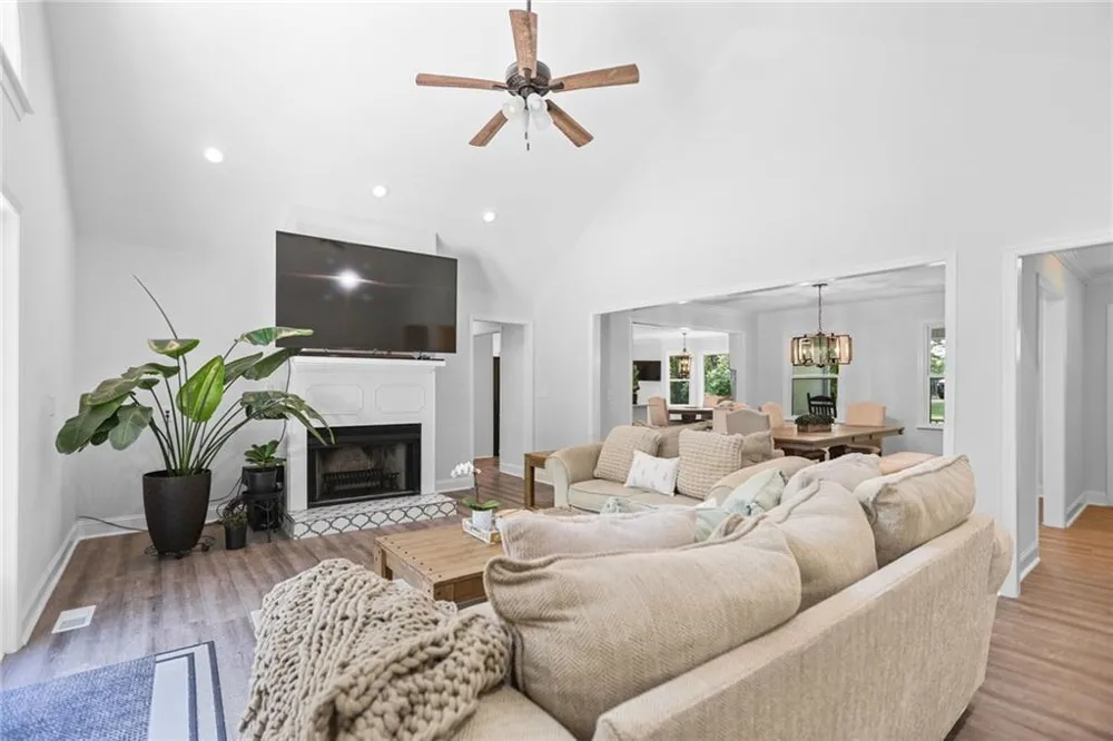 20 Turkey Point Drive LaGrange, GA 30240