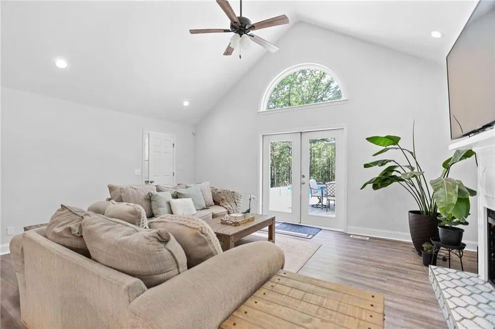 20 Turkey Point Drive LaGrange, GA 30240