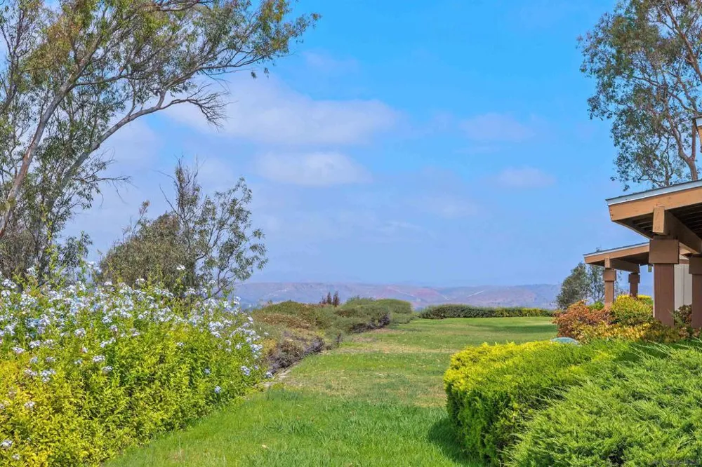 4411 Kittiwake Way Oceanside, CA 92057