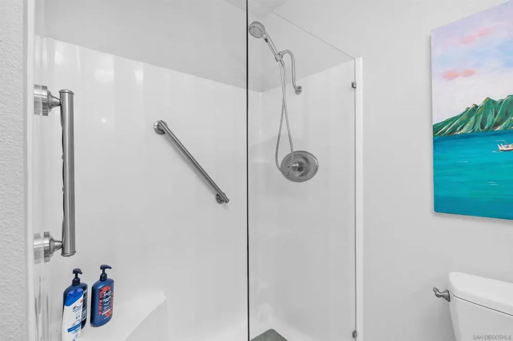 4411 Kittiwake Way Oceanside, CA 92057