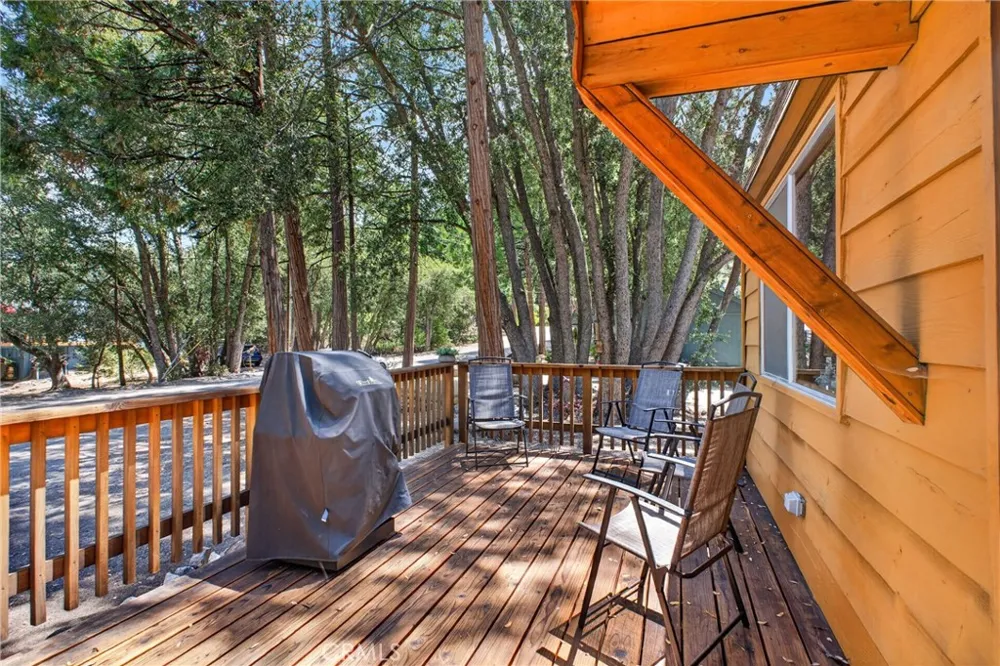 25151 Wrightwood Idyllwild, CA 92549
