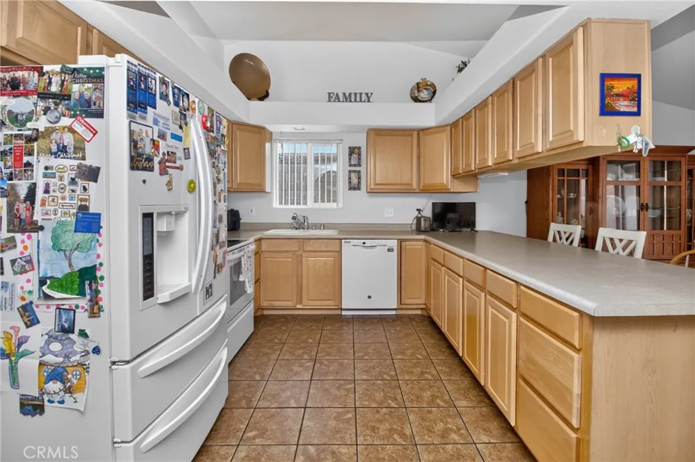 2228 Paseo Del Rey Needles, CA 92363