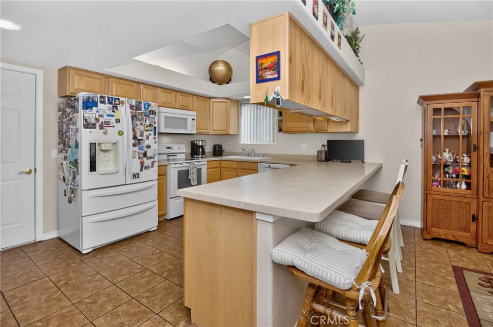 2228 Paseo Del Rey Needles, CA 92363