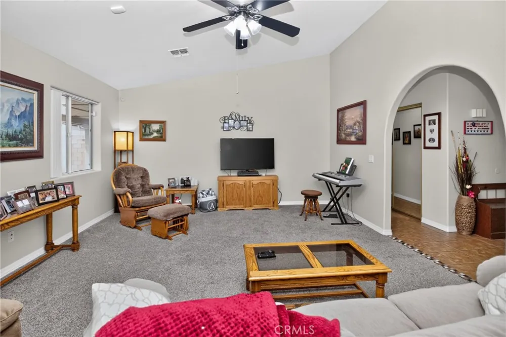 2228 Paseo Del Rey Needles, CA 92363