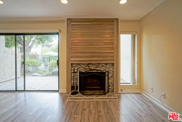 5760 OWENSMOUTH AVENUE #14 Woodland Hills, CA 91367