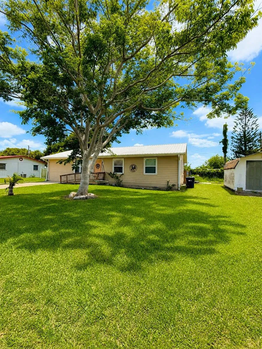 91 SW 21st Terrace Okeechobee, FL 34974