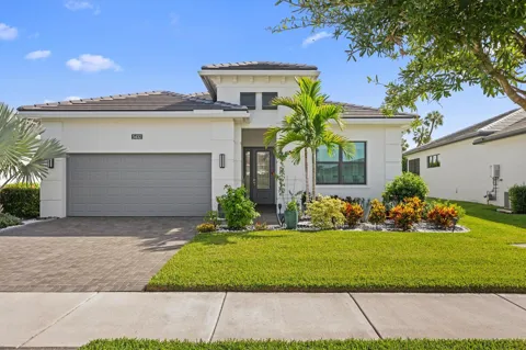 5432 Saint Armands Way